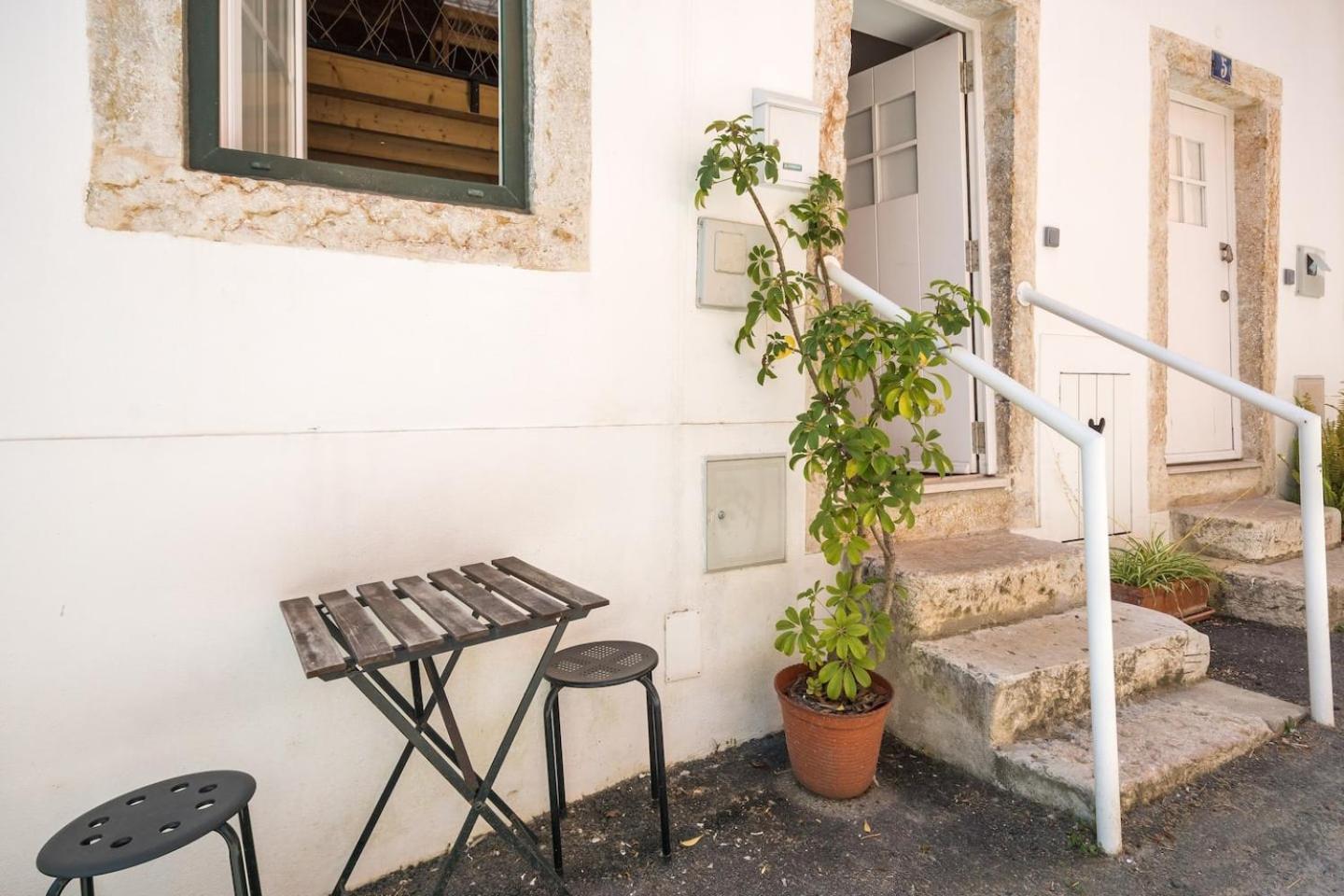 Classic Lisbon Homes: Bright & Central In Belem Luaran gambar